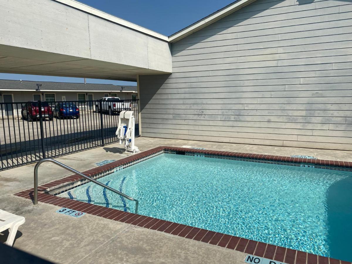 Southern Inns And Suites Now Offering Rv Spaces For Rent Yorktown Buitenkant foto