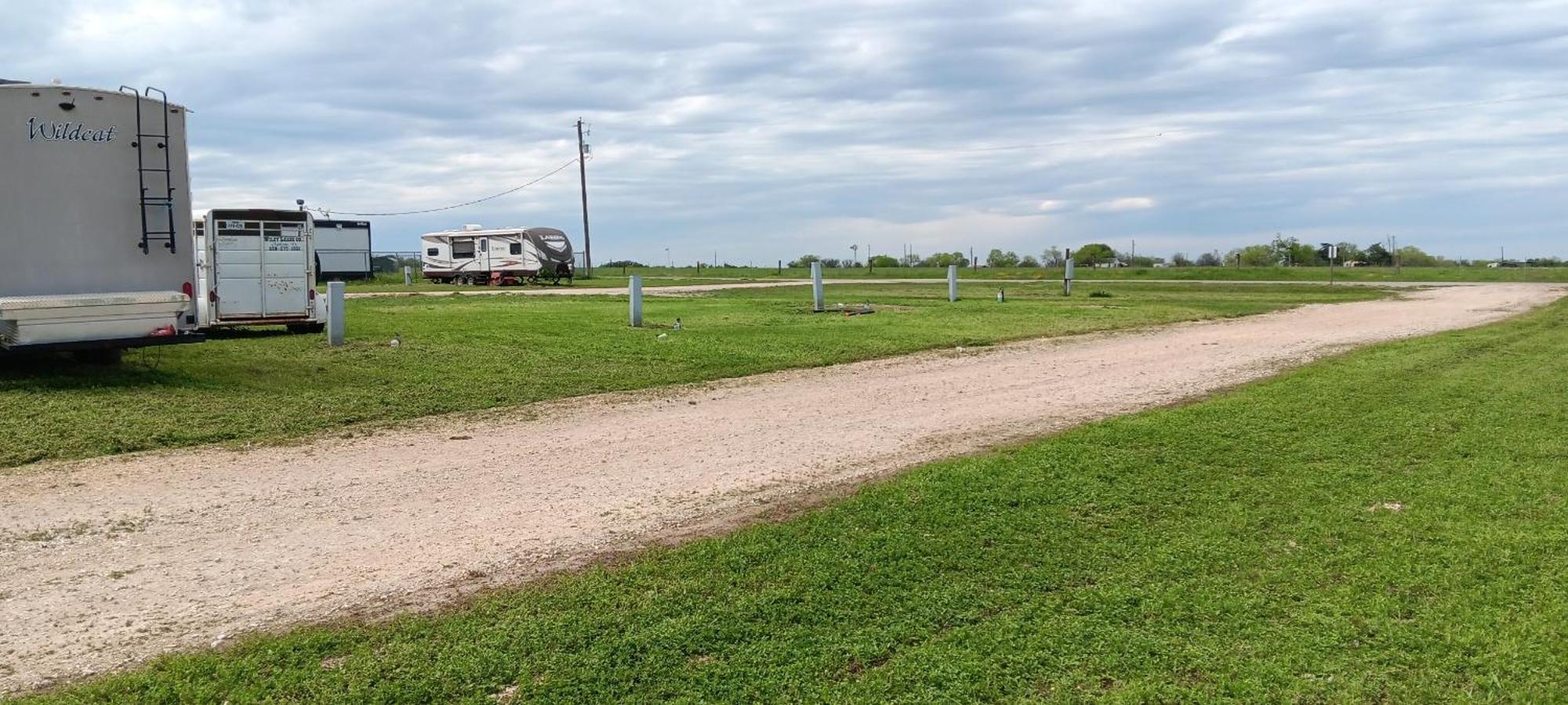 Southern Inns And Suites Now Offering Rv Spaces For Rent Yorktown Buitenkant foto